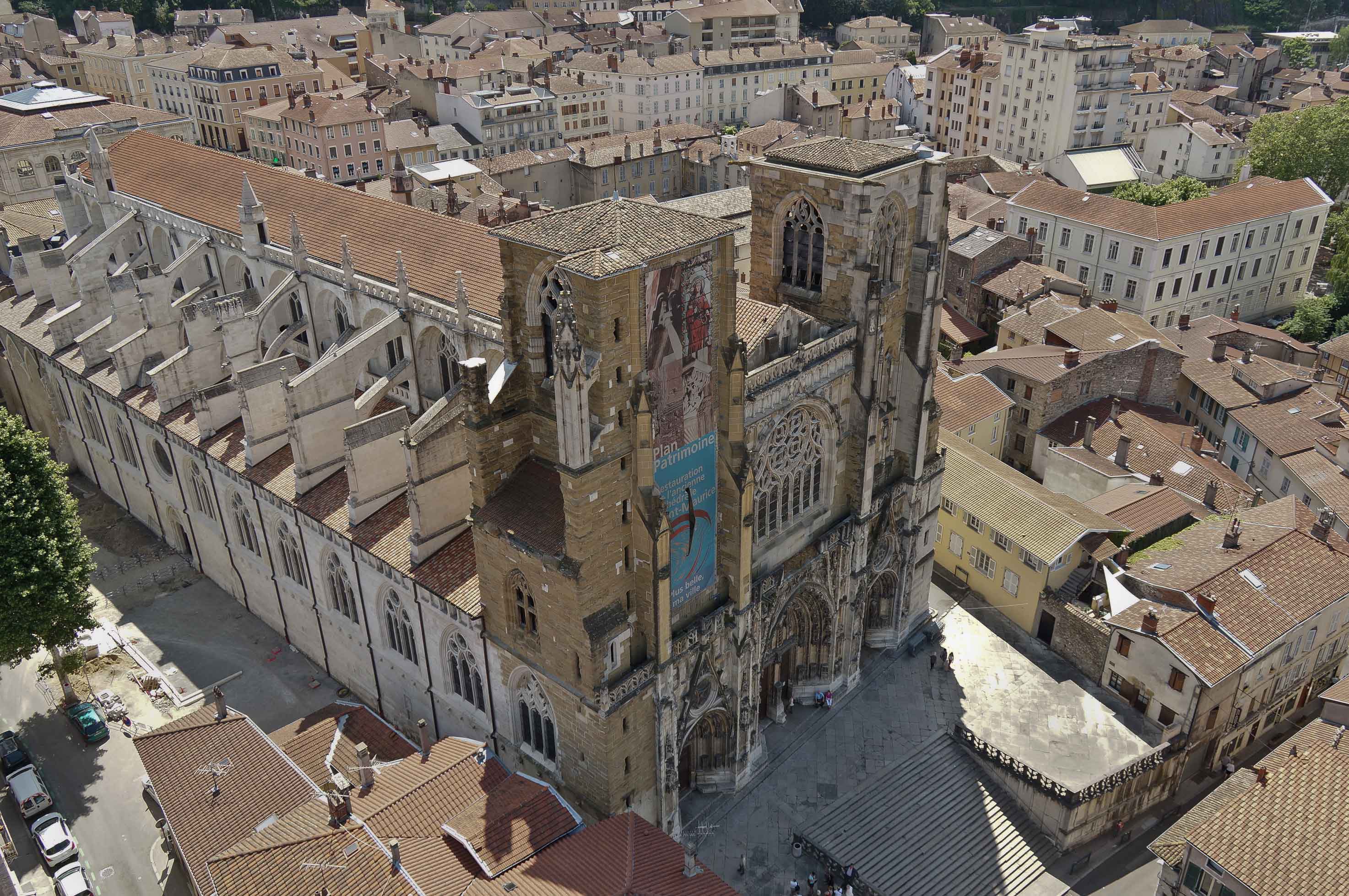 Inspection visuelle par drone de la cathédrale de Vienne