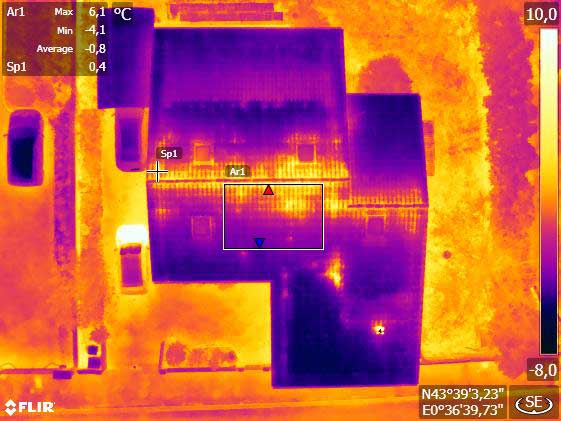 Thermographie d'une maison individuelle, déperdition de chaleur