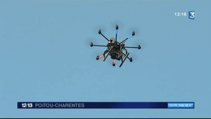 Drone Octocopter StudioFly pour détecter les pertes d'énergie