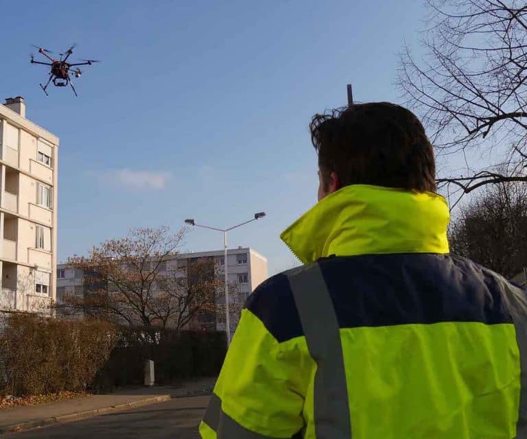 Prise de vue par drone pour un relevé thermographique