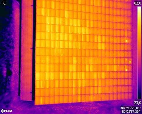 printemps-centrale-solaire Inspection de panneau solaire, nombreuses anomalies