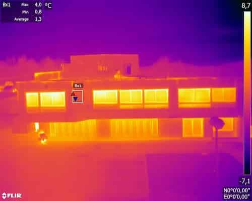Exemple d'application de l'inspection par drone : thermogramme de bâtiment