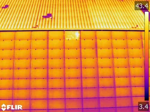inspection-panneaux-solaires-zoom-drone Panneaux solaire, plusieurs hotspot sur un panneau